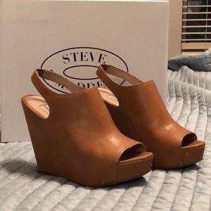 Steve Madden peep toe wedge booties